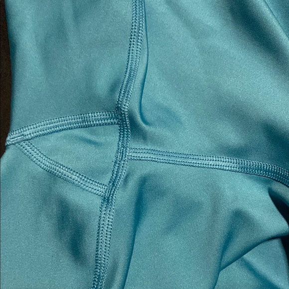 ALO YOGA • “Blue Splash” 7/8 High-Waist Airlift Legging - Large - Picture 7 of 8